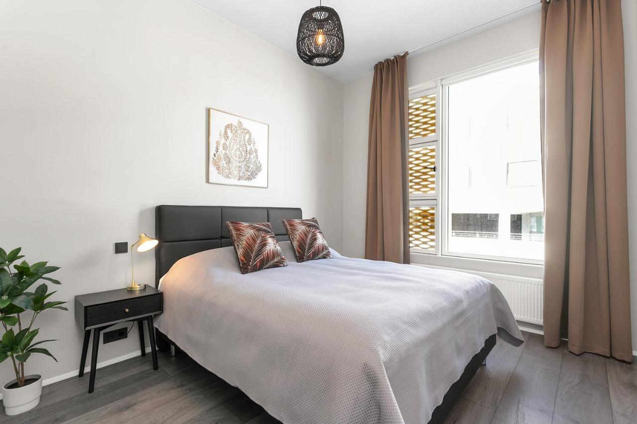 Modern Downtown Apartment - Harbour View 雷克雅維克 外观 照片
